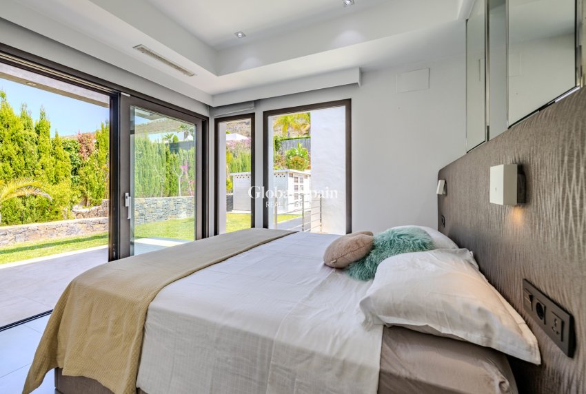 Revente - VILLA -
JÁVEA