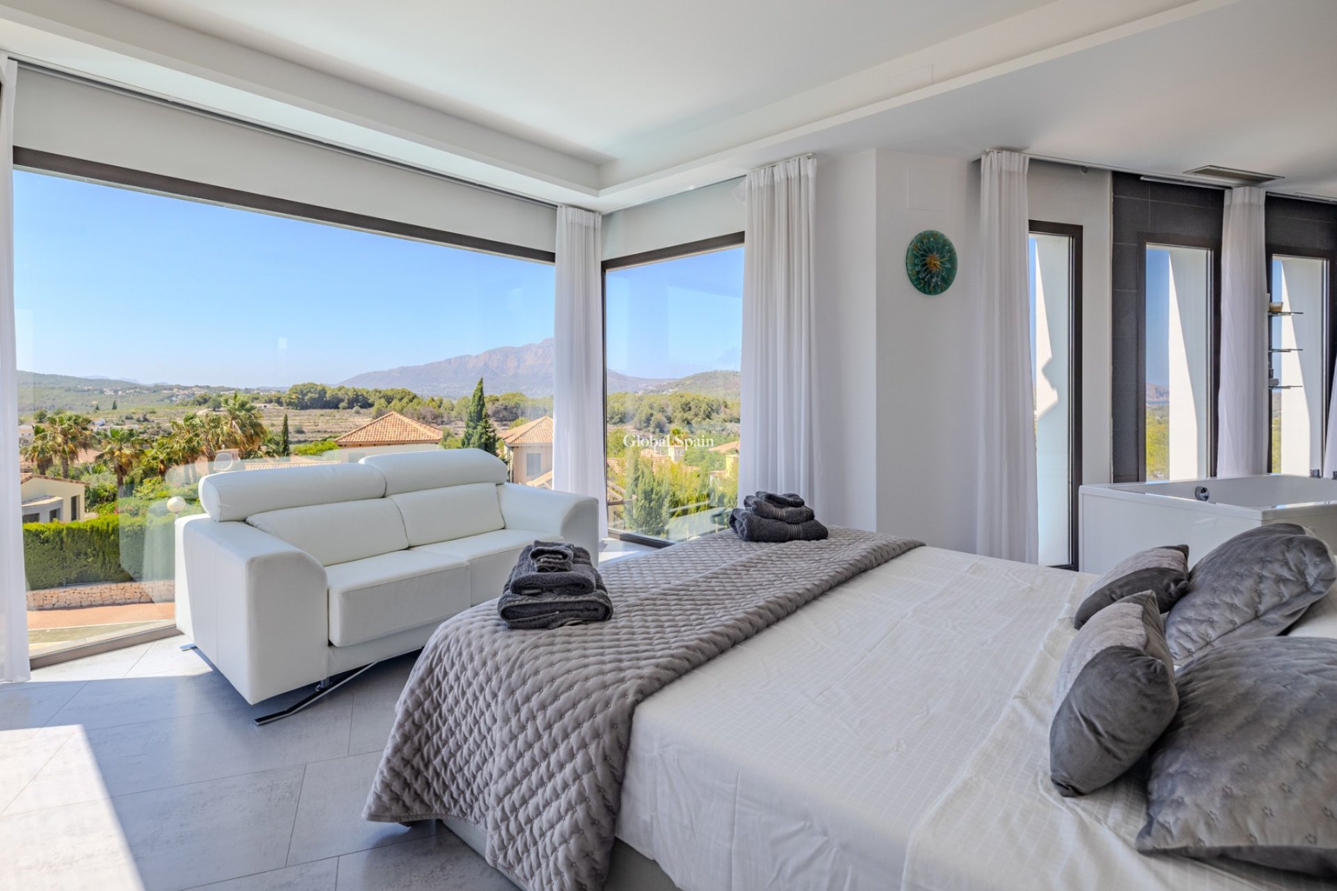 Revente - VILLA -
JÁVEA