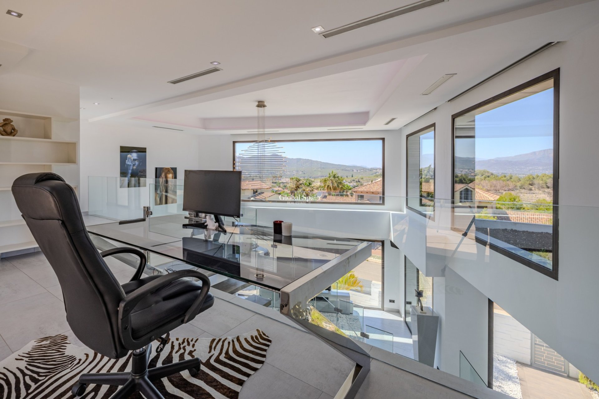 Revente - VILLA -
JÁVEA