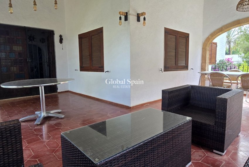 Revente - VILLA -
JÁVEA