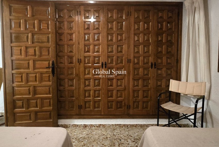 Revente - VILLA -
JÁVEA