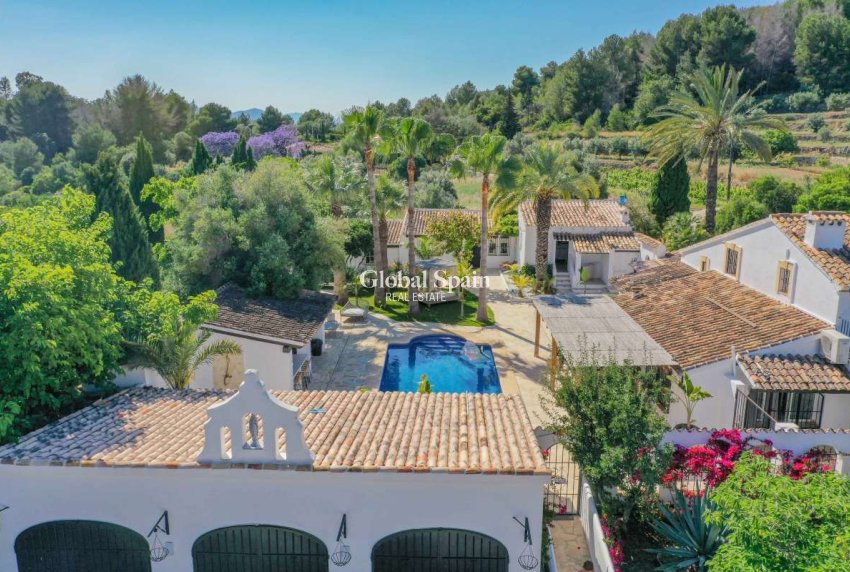 Revente - VILLA -
JESÚS POBRE - Inland