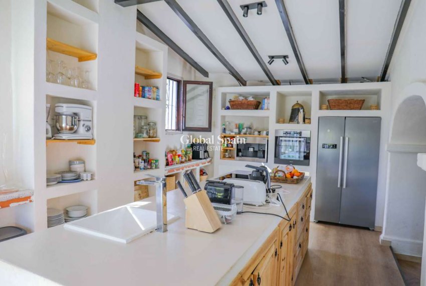 Revente - VILLA -
JESÚS POBRE - Inland