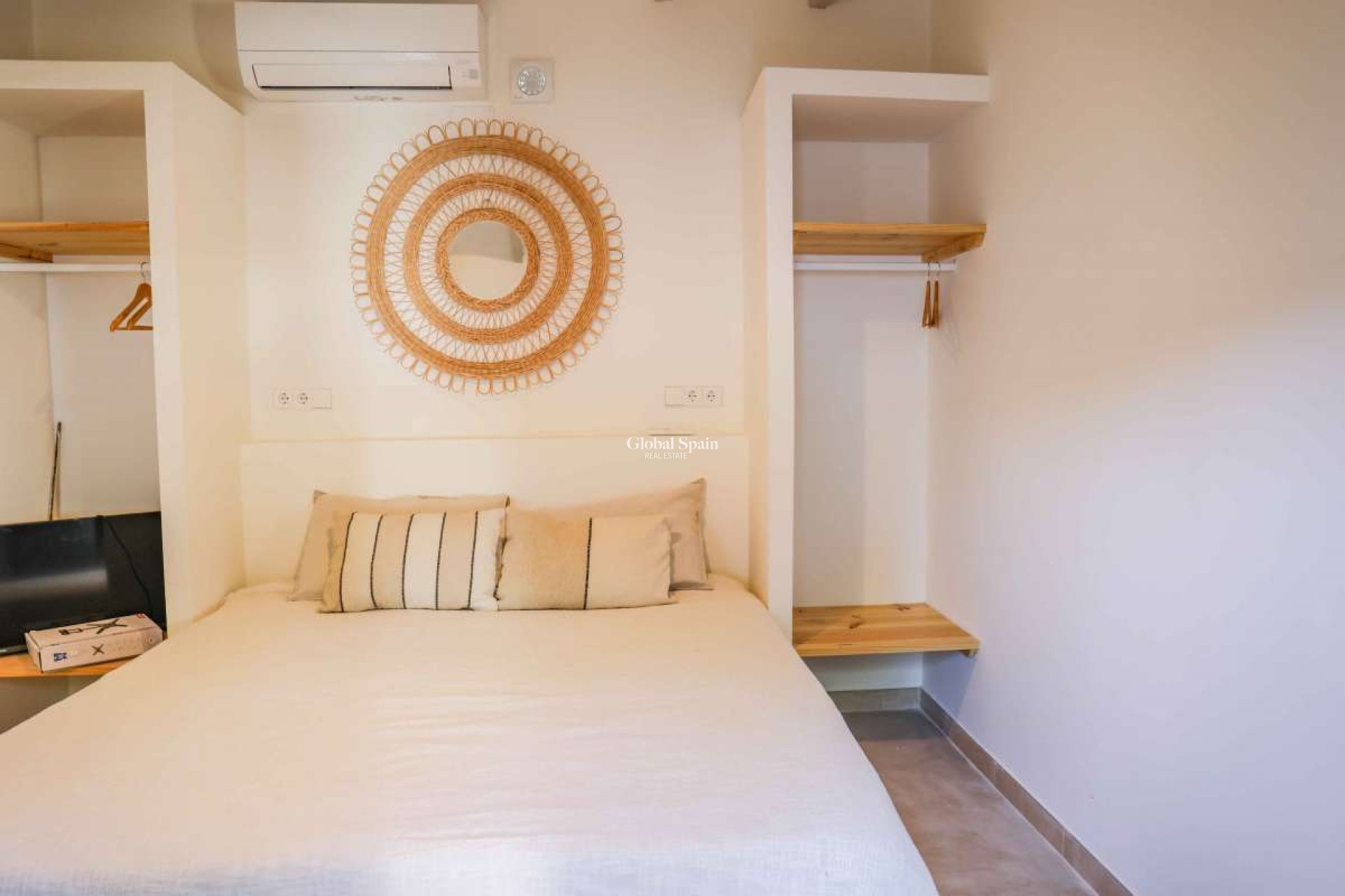 Revente - VILLA -
JESÚS POBRE - Inland