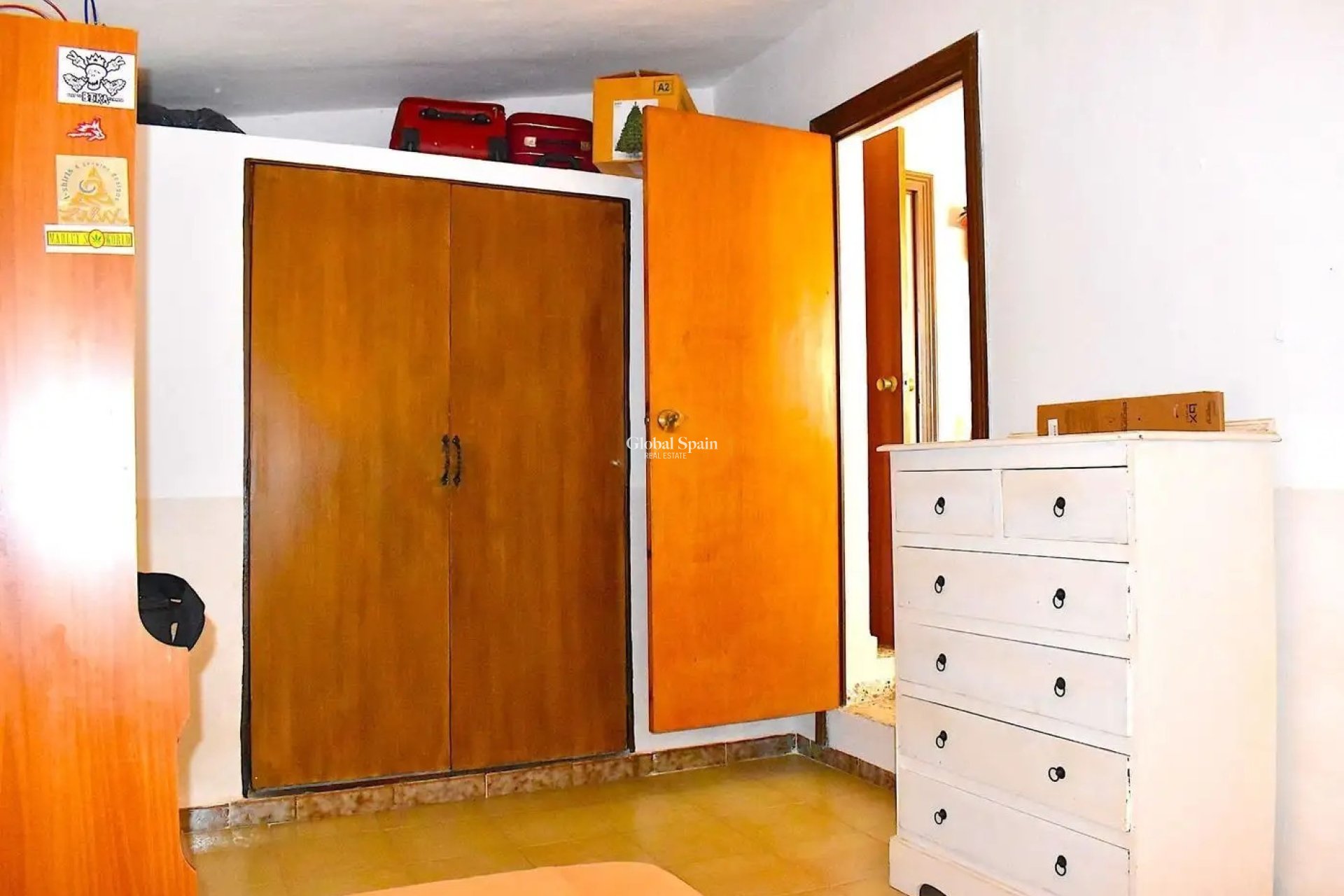 Revente - VILLA -
L'ALBIR - center