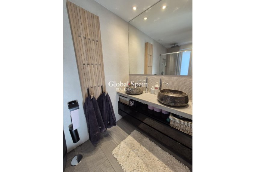 Revente - VILLA -
LA FINCA GOLF - Inland