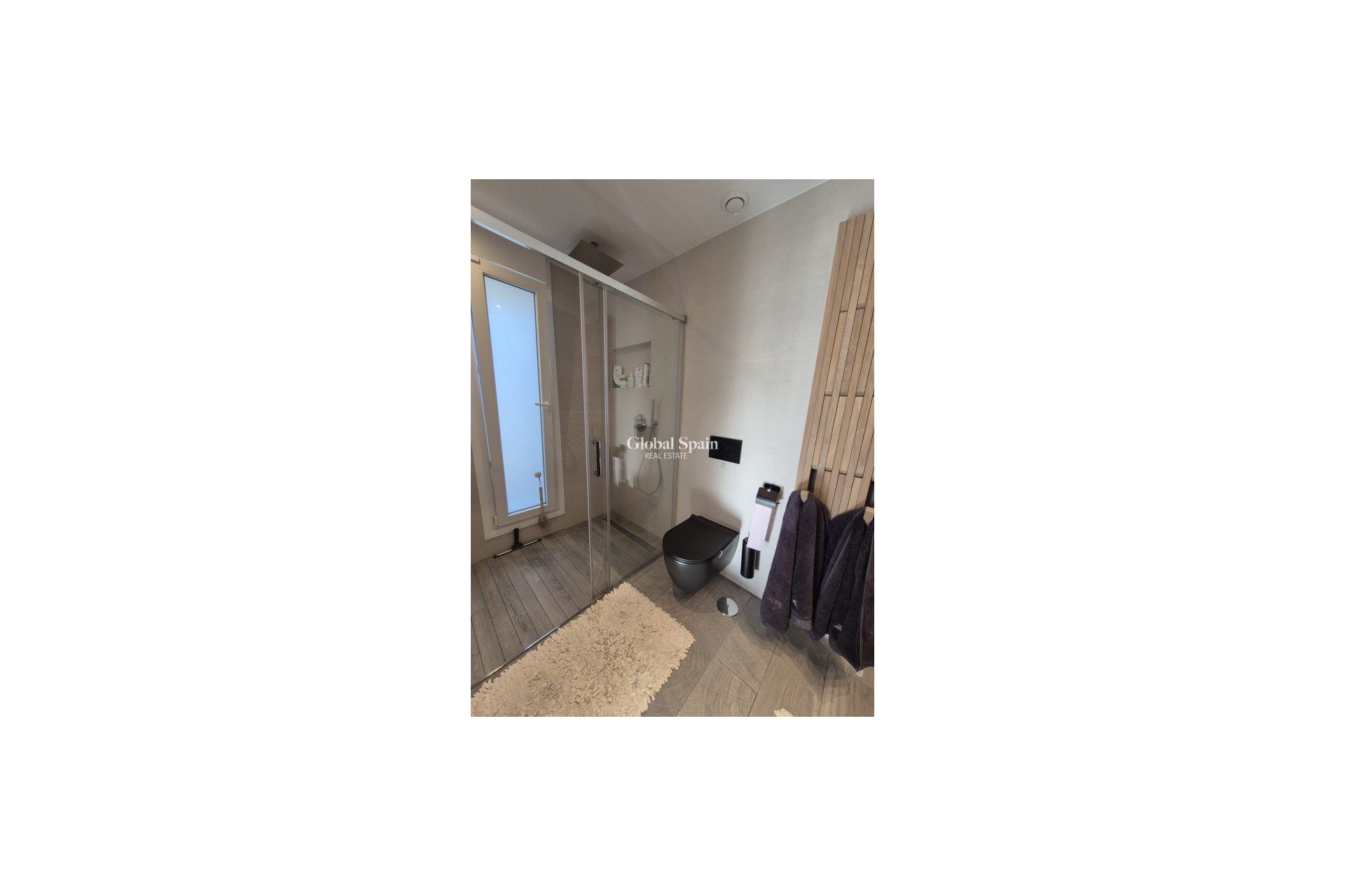 Revente - VILLA -
LA FINCA GOLF - Inland