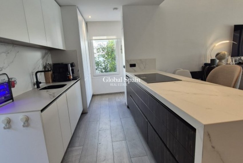 Revente - VILLA -
LA FINCA GOLF - Inland