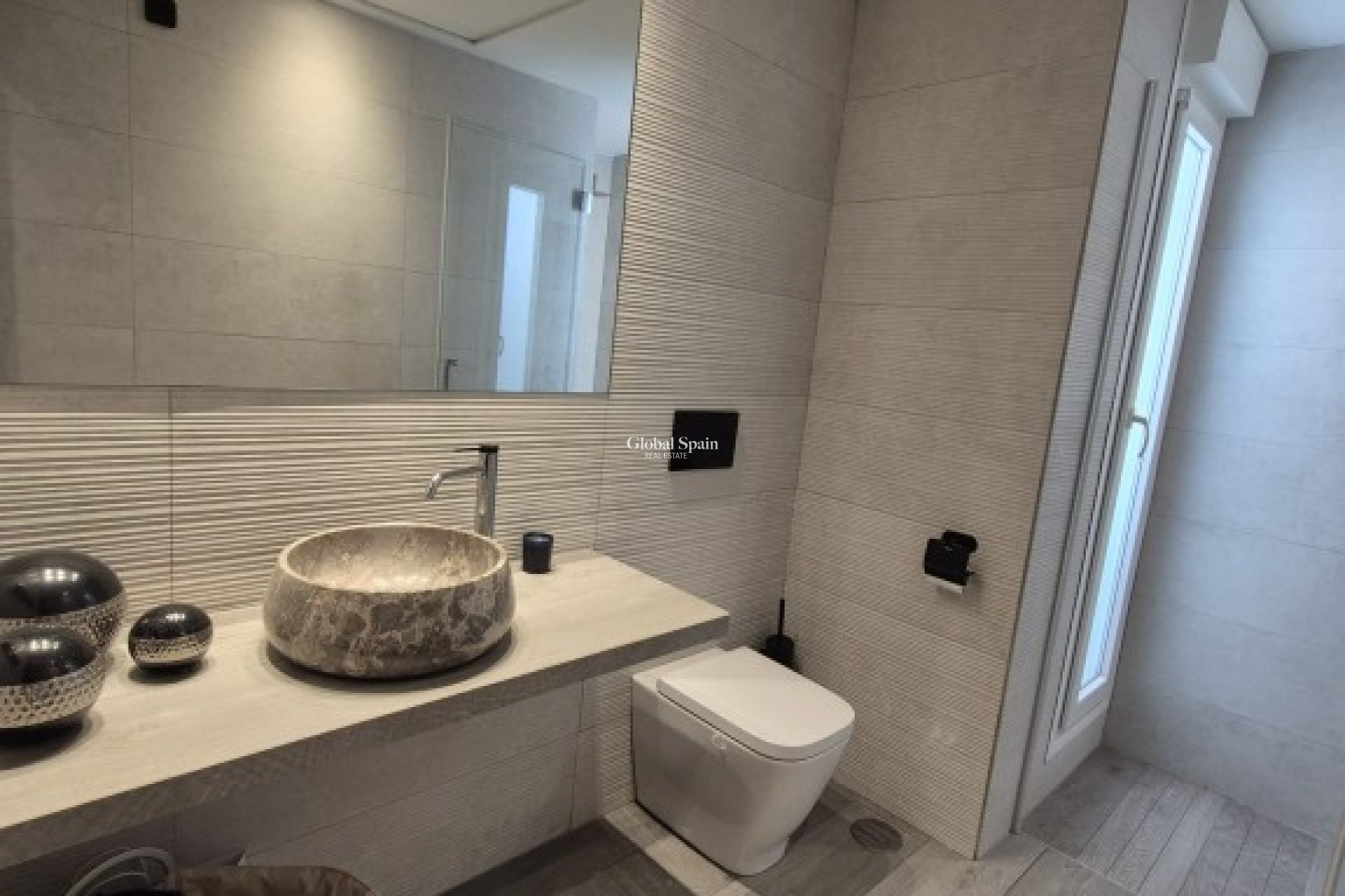 Revente - VILLA -
LA FINCA GOLF - Inland
