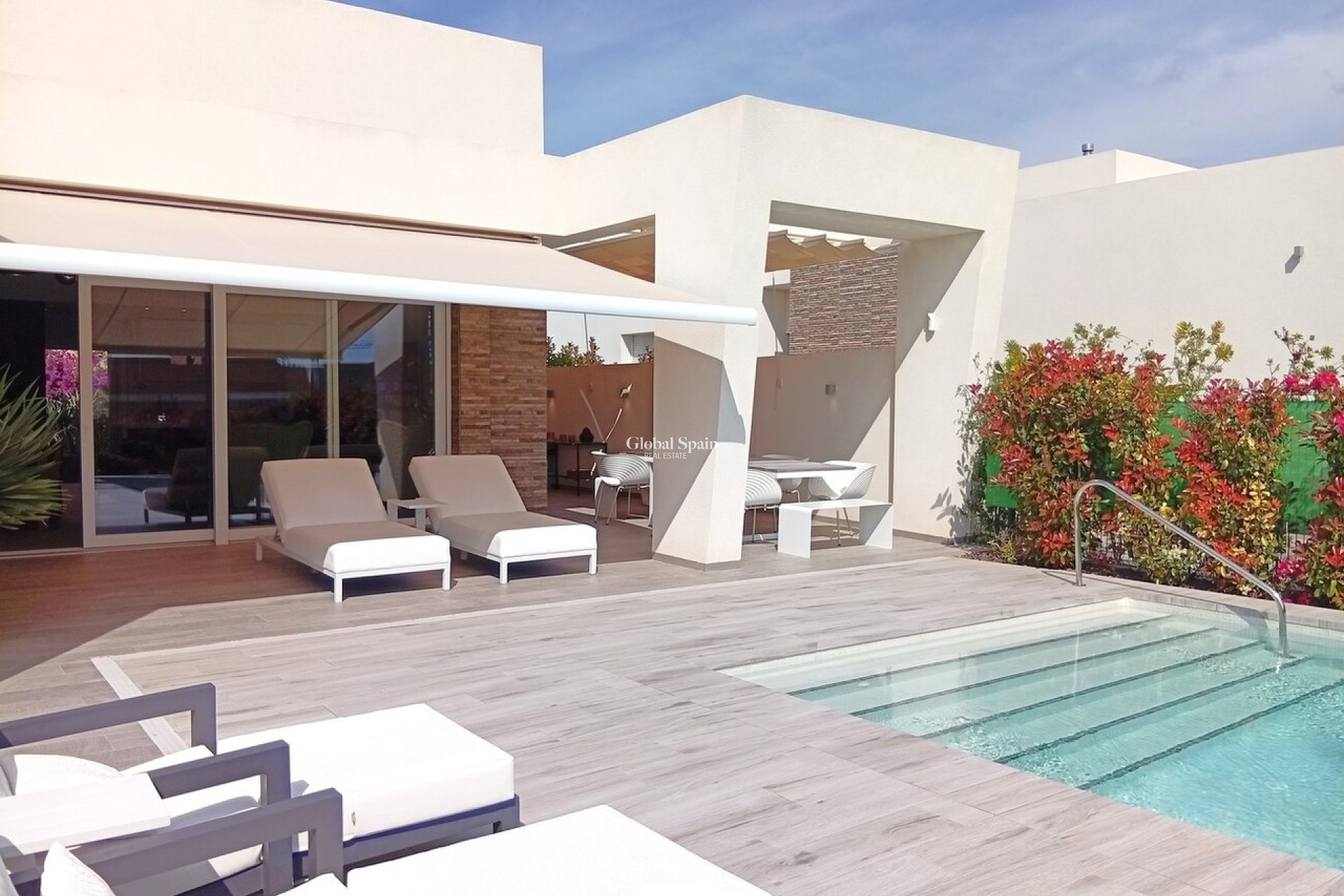 Revente - VILLA -
LA FINCA GOLF - Inland