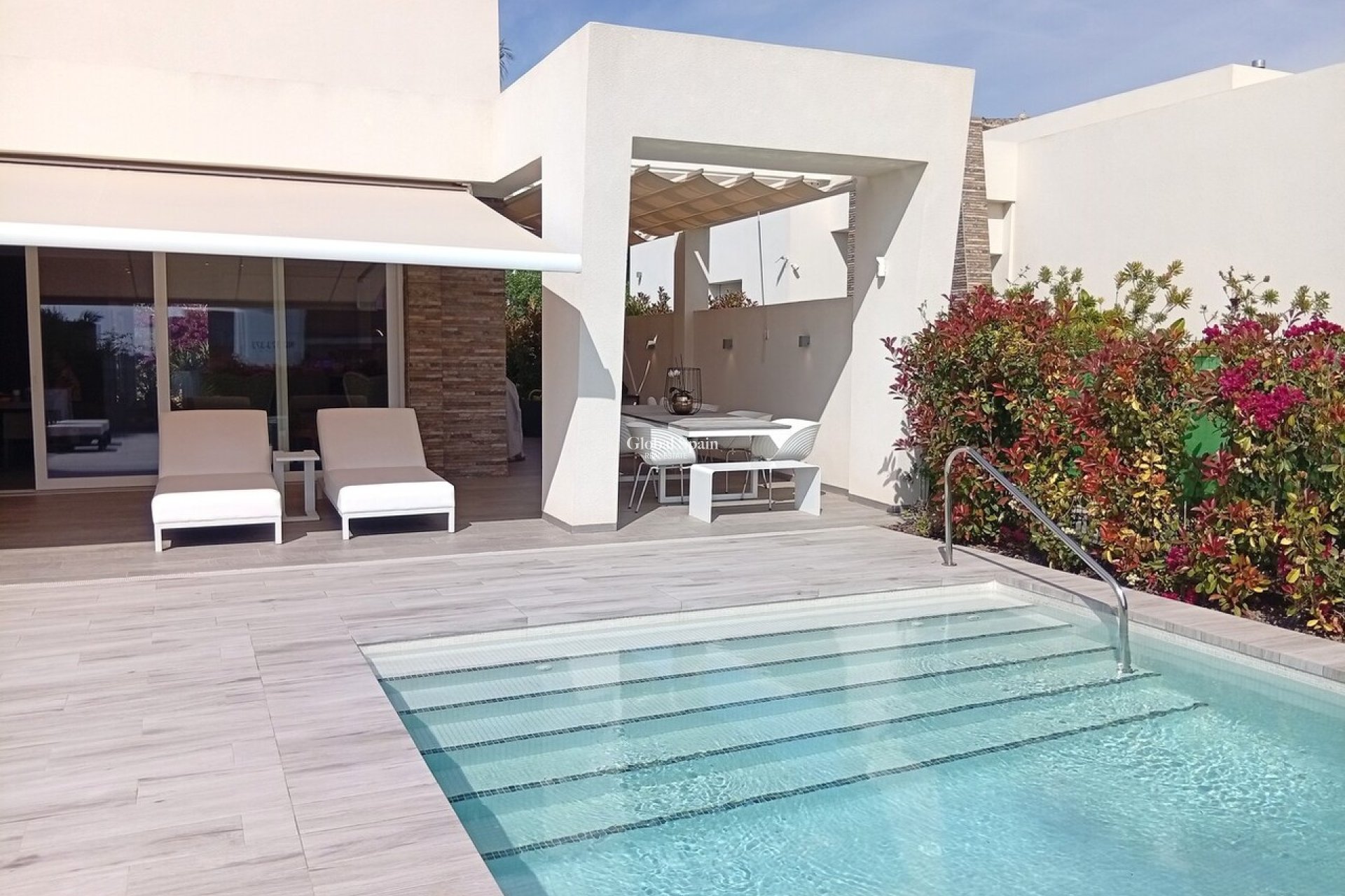 Revente - VILLA -
LA FINCA GOLF - Inland