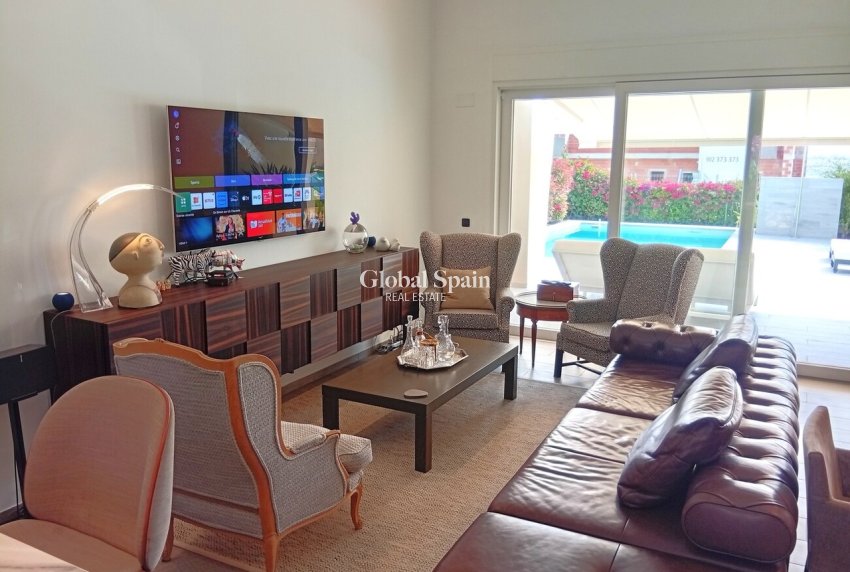 Revente - VILLA -
LA FINCA GOLF - Inland