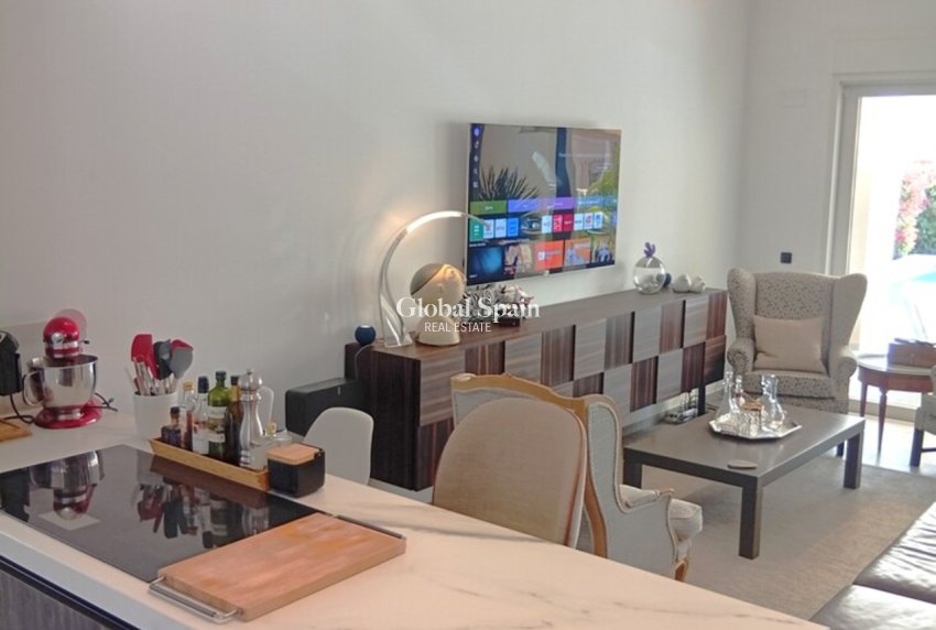 Revente - VILLA -
LA FINCA GOLF - Inland