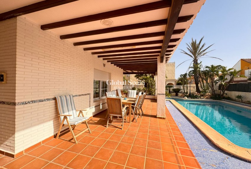 Revente - VILLA -
LA MANGA DEL MAR MENOR - Costa Calida