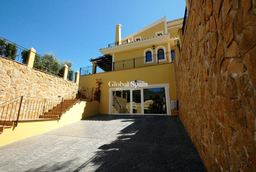 Revente - VILLA -
LA MANGA DEL MAR MENOR - Costa Calida