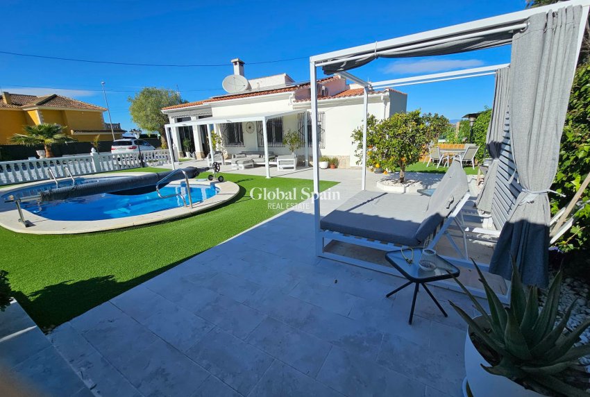 Revente - VILLA -
LA MARINA