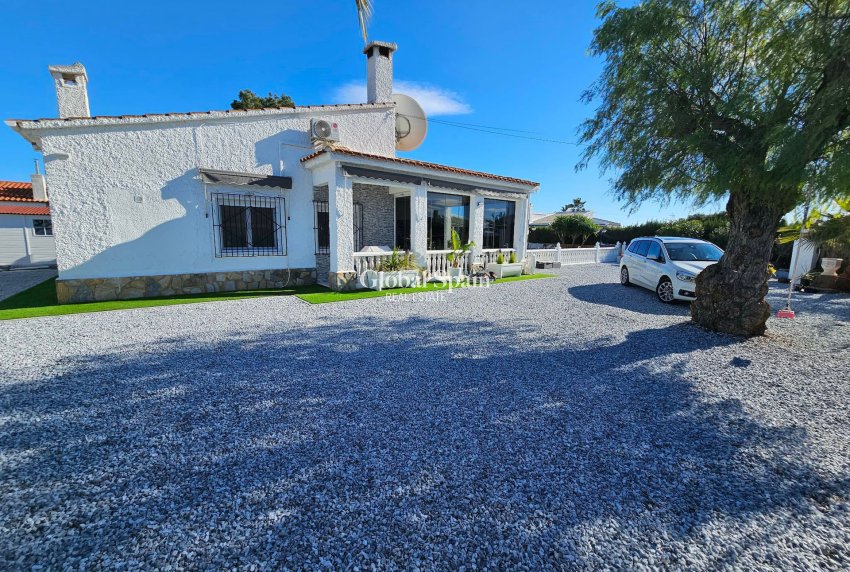 Revente - VILLA -
LA MARINA