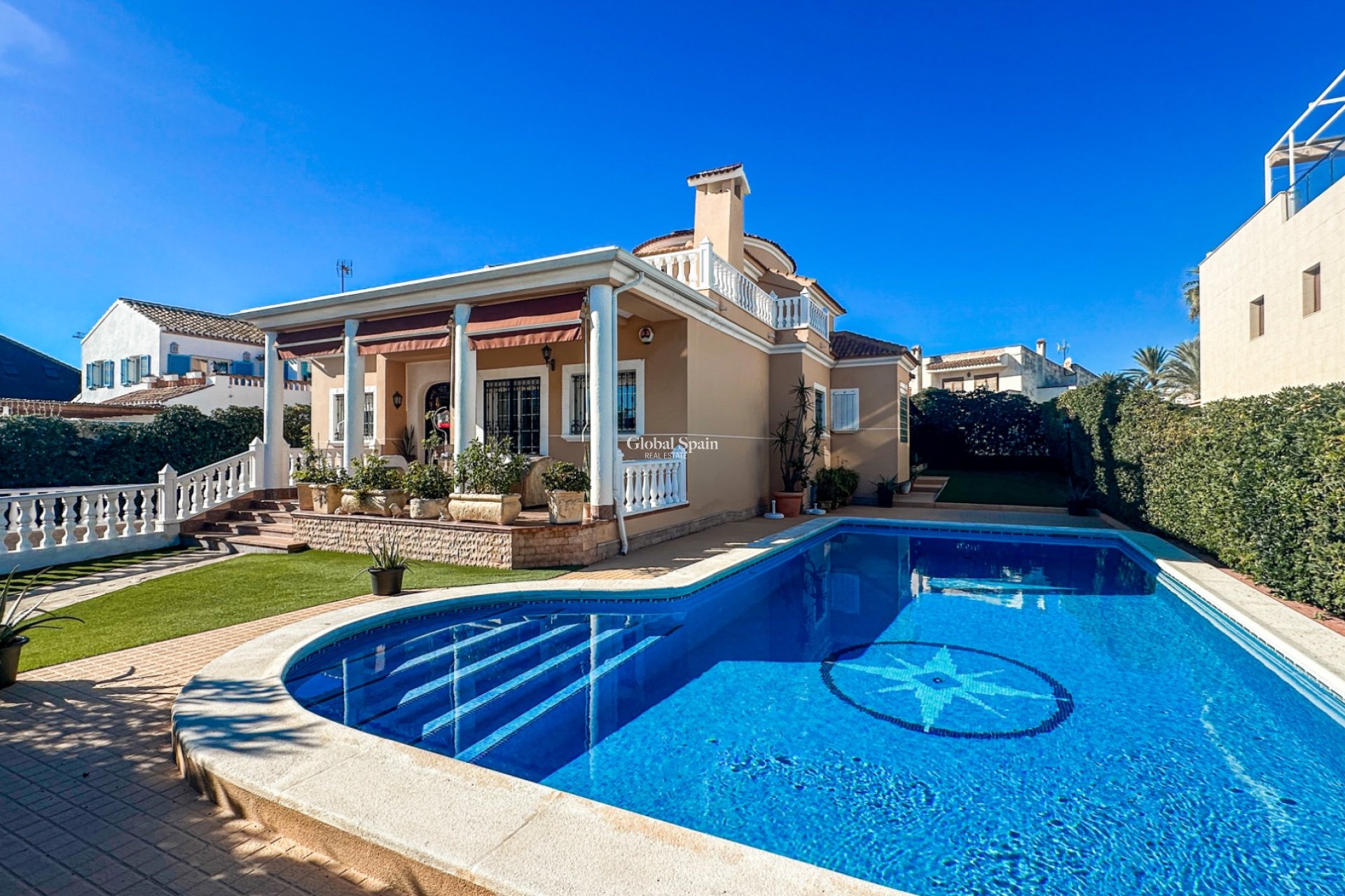 Revente - VILLA -
LA MATA - Costa Blanca