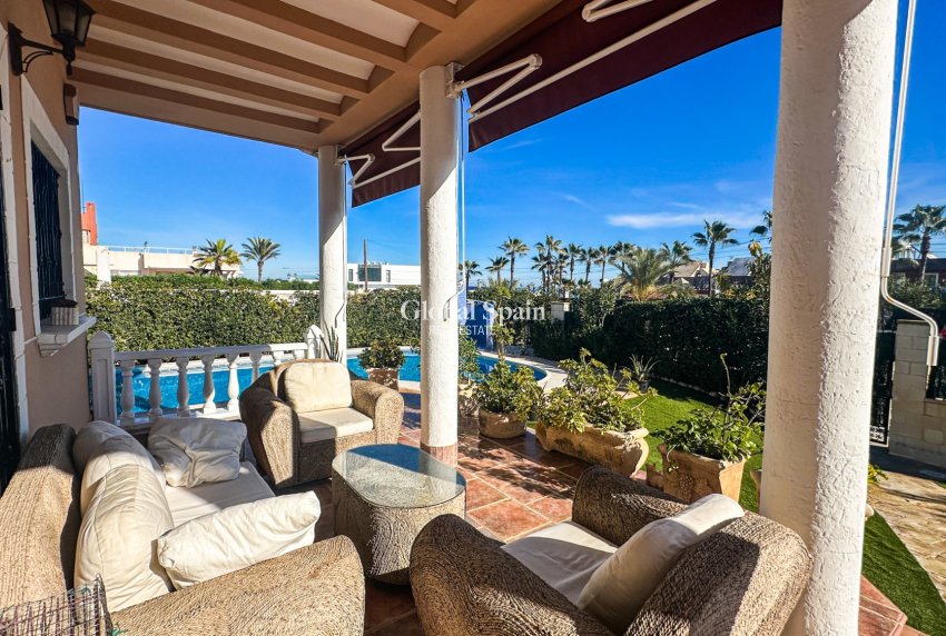 Revente - VILLA -
LA MATA - Costa Blanca