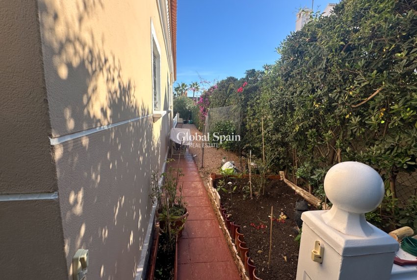 Revente - VILLA -
LA MATA - Costa Blanca