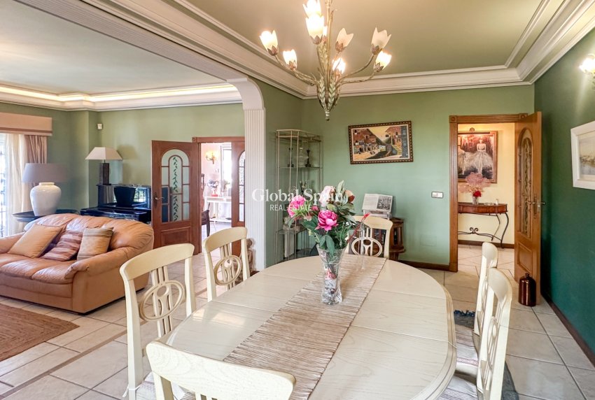 Revente - VILLA -
LA MATA