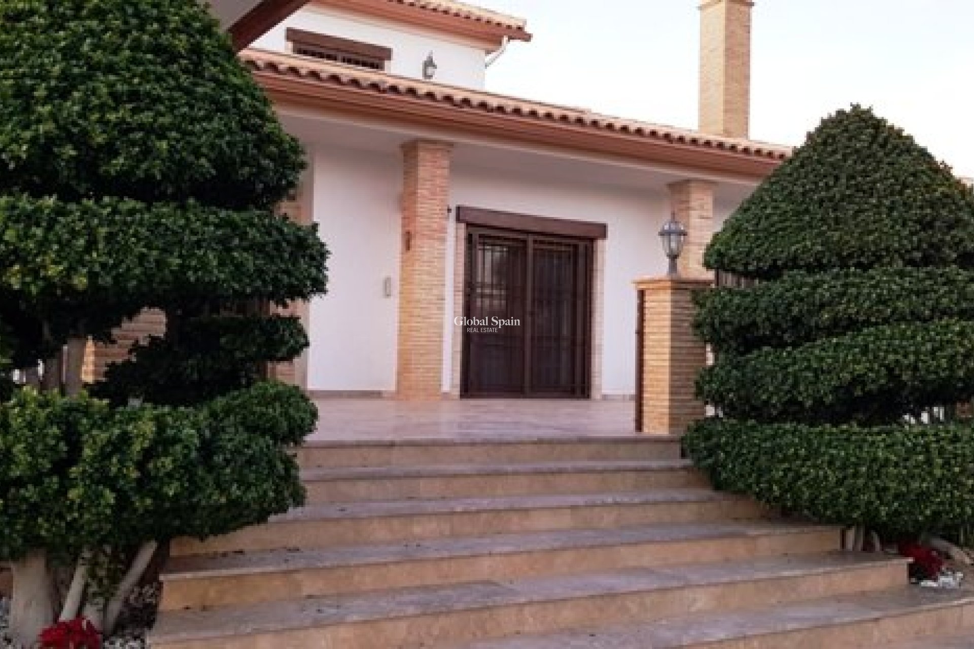 Revente - VILLA -
LA MATANZA - La Matanza