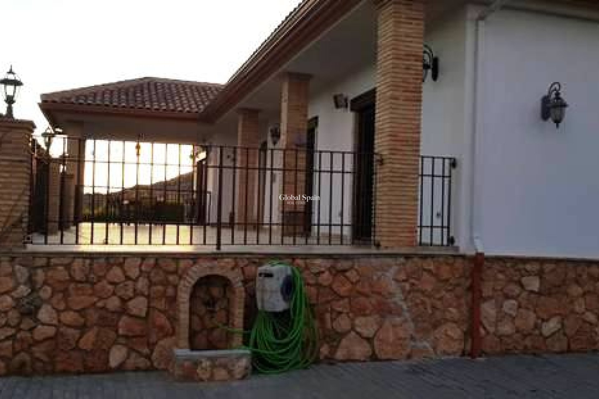 Revente - VILLA -
LA MATANZA - La Matanza