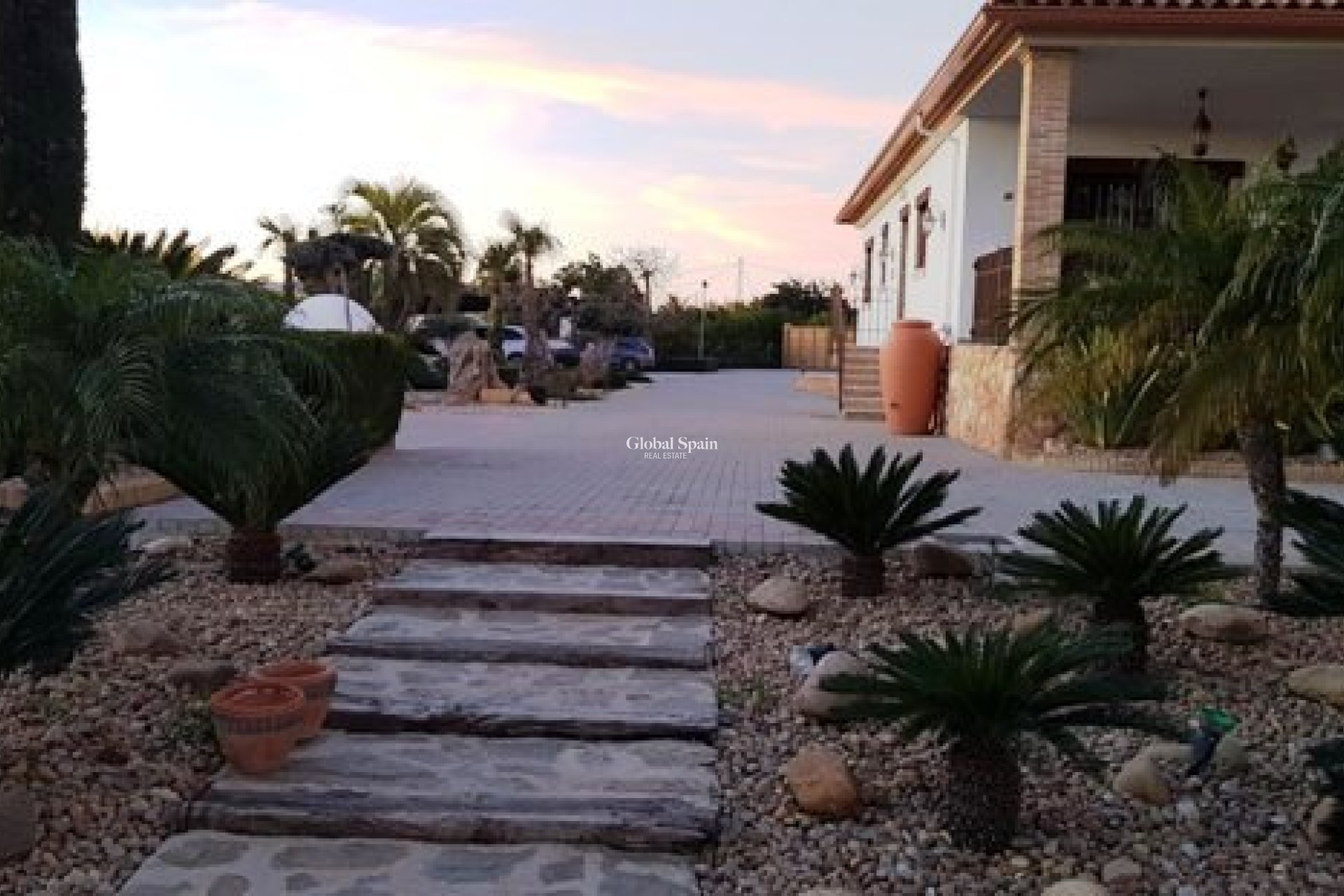 Revente - VILLA -
LA MATANZA - La Matanza