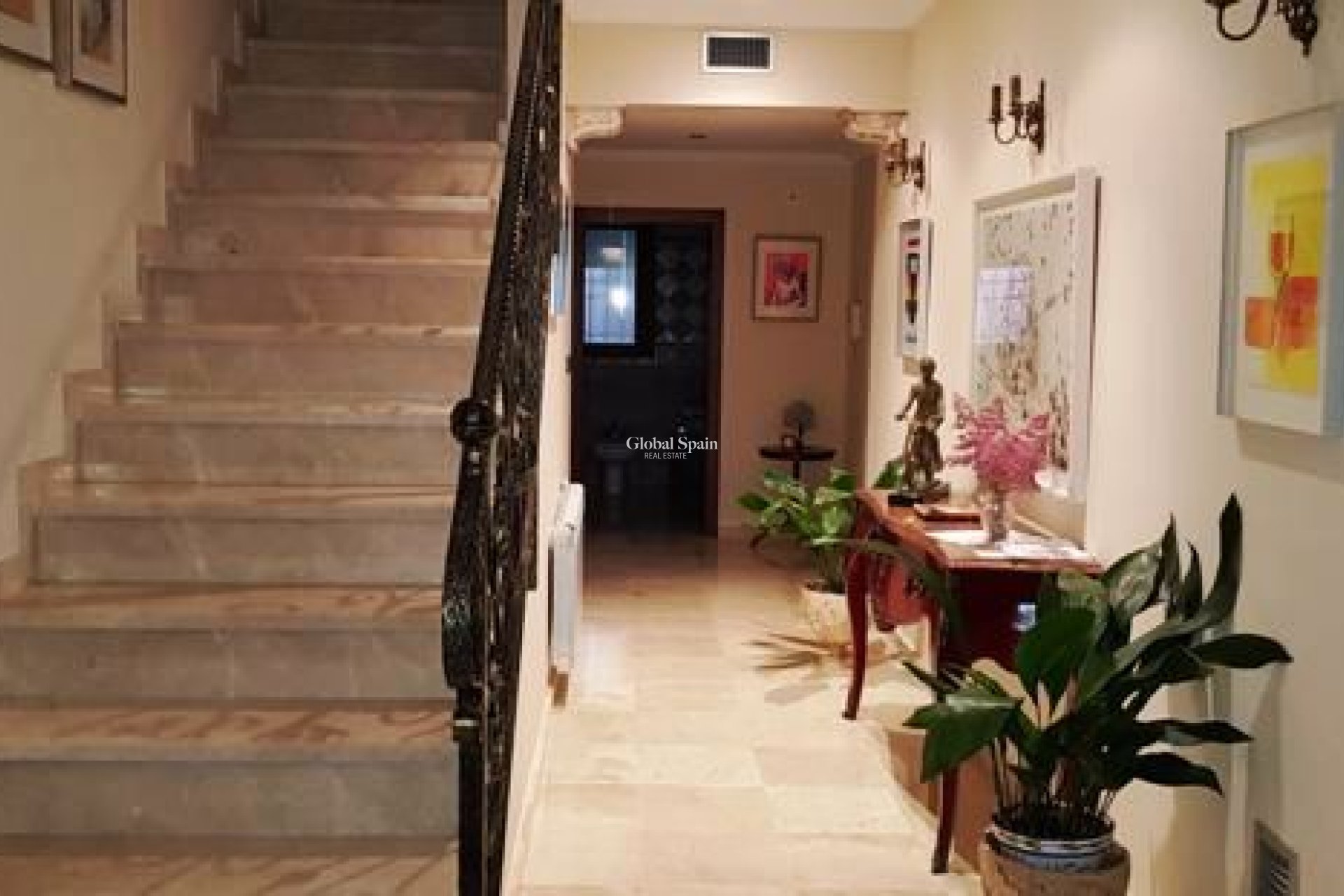 Revente - VILLA -
LA MATANZA - La Matanza