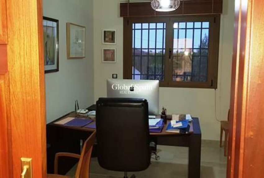 Revente - VILLA -
LA MATANZA - La Matanza