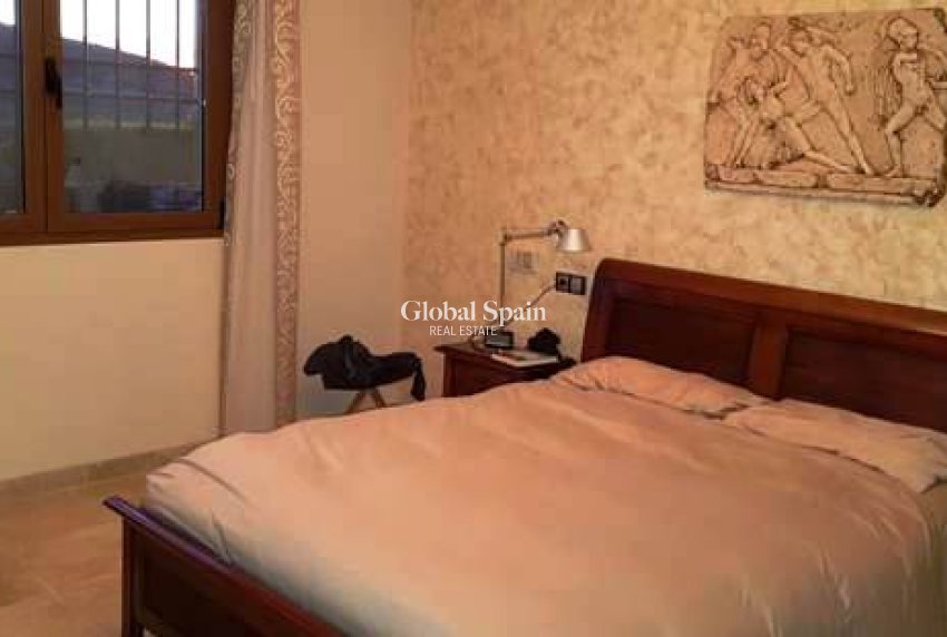 Revente - VILLA -
LA MATANZA - La Matanza