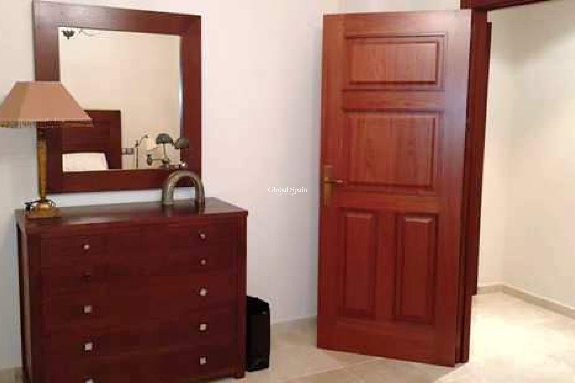 Revente - VILLA -
LA MATANZA - La Matanza