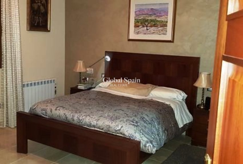 Revente - VILLA -
LA MATANZA - La Matanza