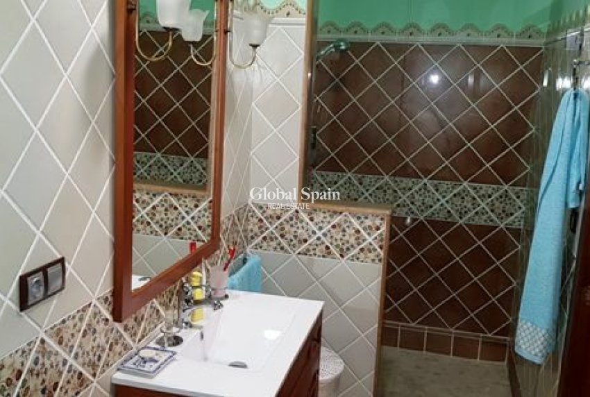 Revente - VILLA -
LA MATANZA - La Matanza