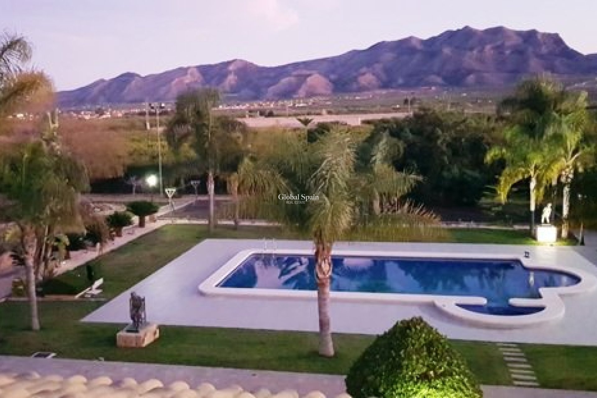 Revente - VILLA -
LA MATANZA - La Matanza