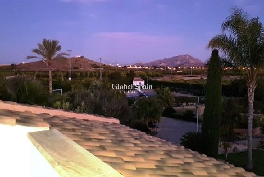 Revente - VILLA -
LA MATANZA - La Matanza