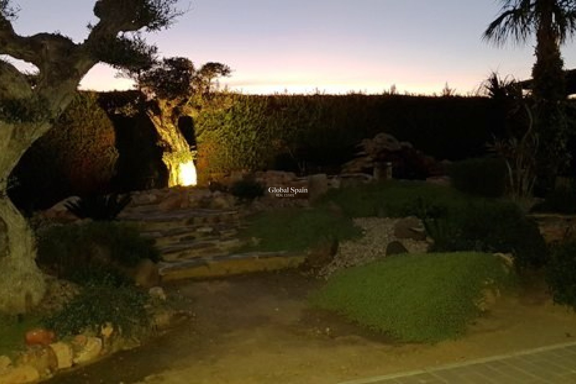 Revente - VILLA -
LA MATANZA - La Matanza