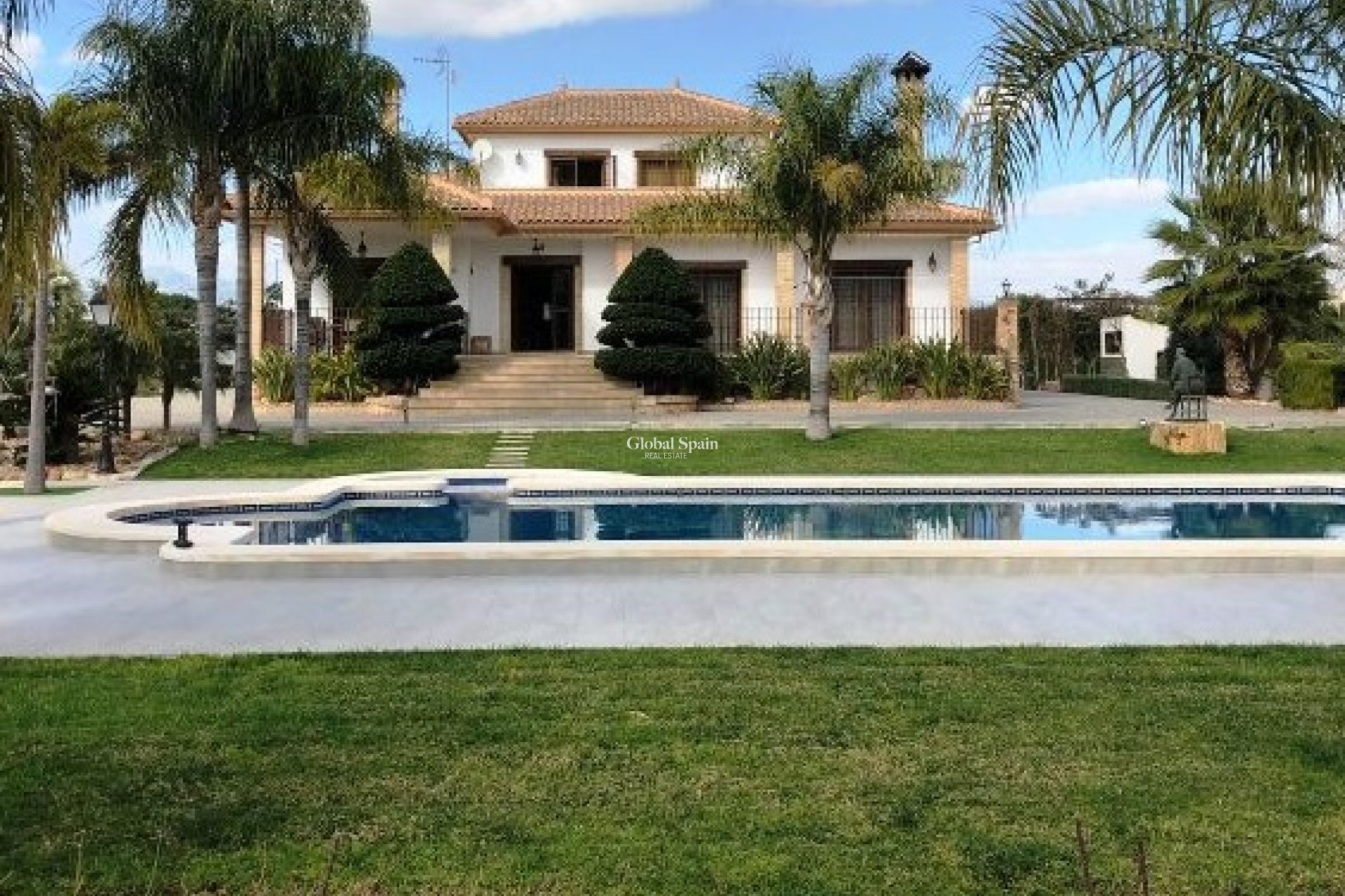 Revente - VILLA -
LA MATANZA - La Matanza