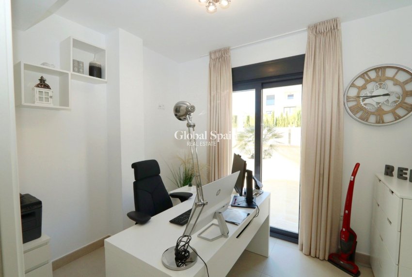 Revente - VILLA -
LA NUCÍA - Costa Blanca