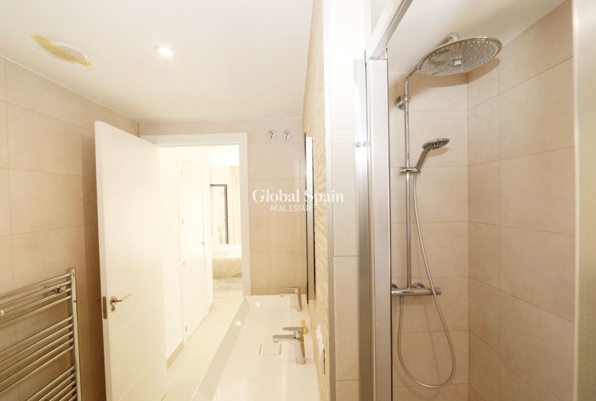 Revente - VILLA -
LA NUCÍA - Costa Blanca