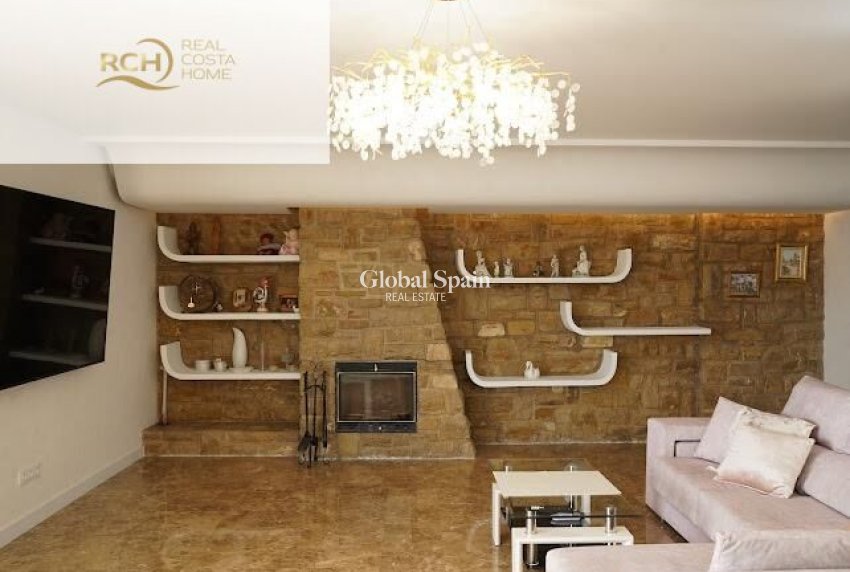 Revente - VILLA -
LA NUCÍA - Montebello - Nou Espai