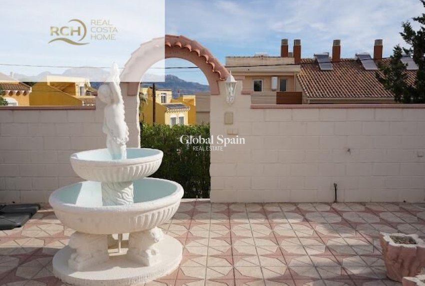 Revente - VILLA -
LA NUCÍA - Montebello - Nou Espai