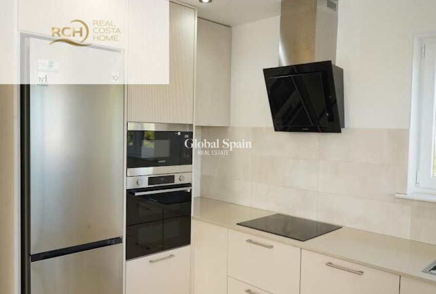 Revente - VILLA -
LA NUCÍA - Montebello - Nou Espai