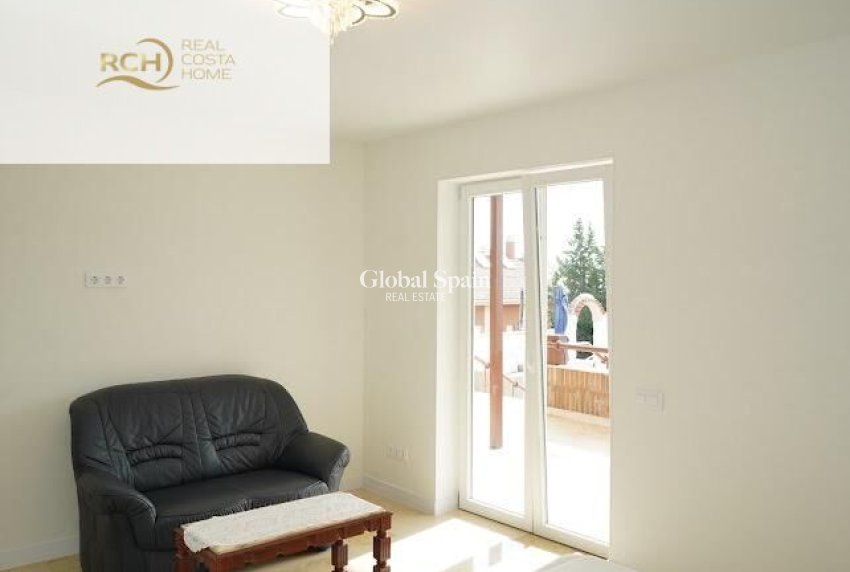 Revente - VILLA -
LA NUCÍA - Montebello - Nou Espai