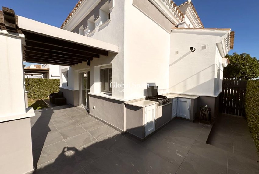 Revente - VILLA -
LA TORRE GOLF RESORT - Inland