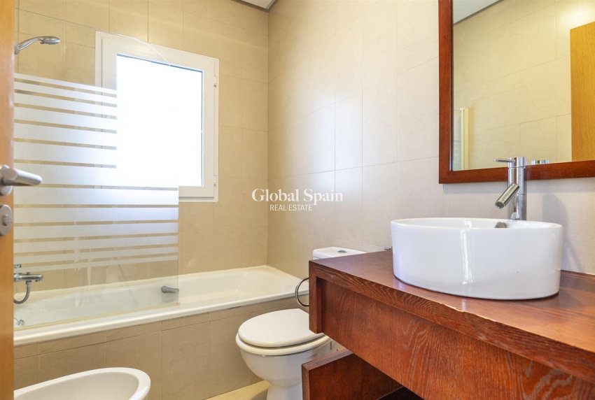 Revente - VILLA -
LA TORRE GOLF RESORT - Inland
