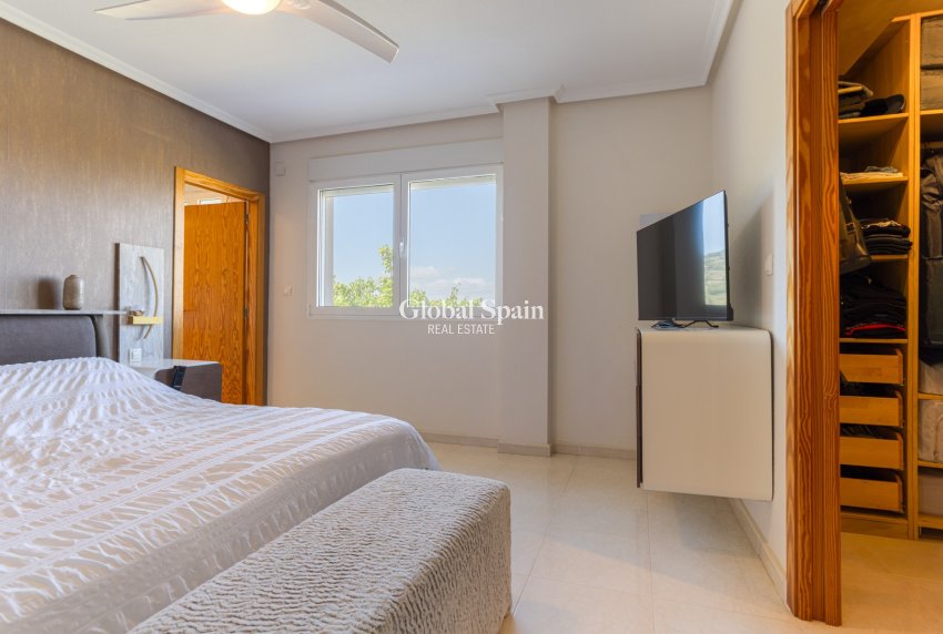 Revente - VILLA -
LA ZARZA - Inland