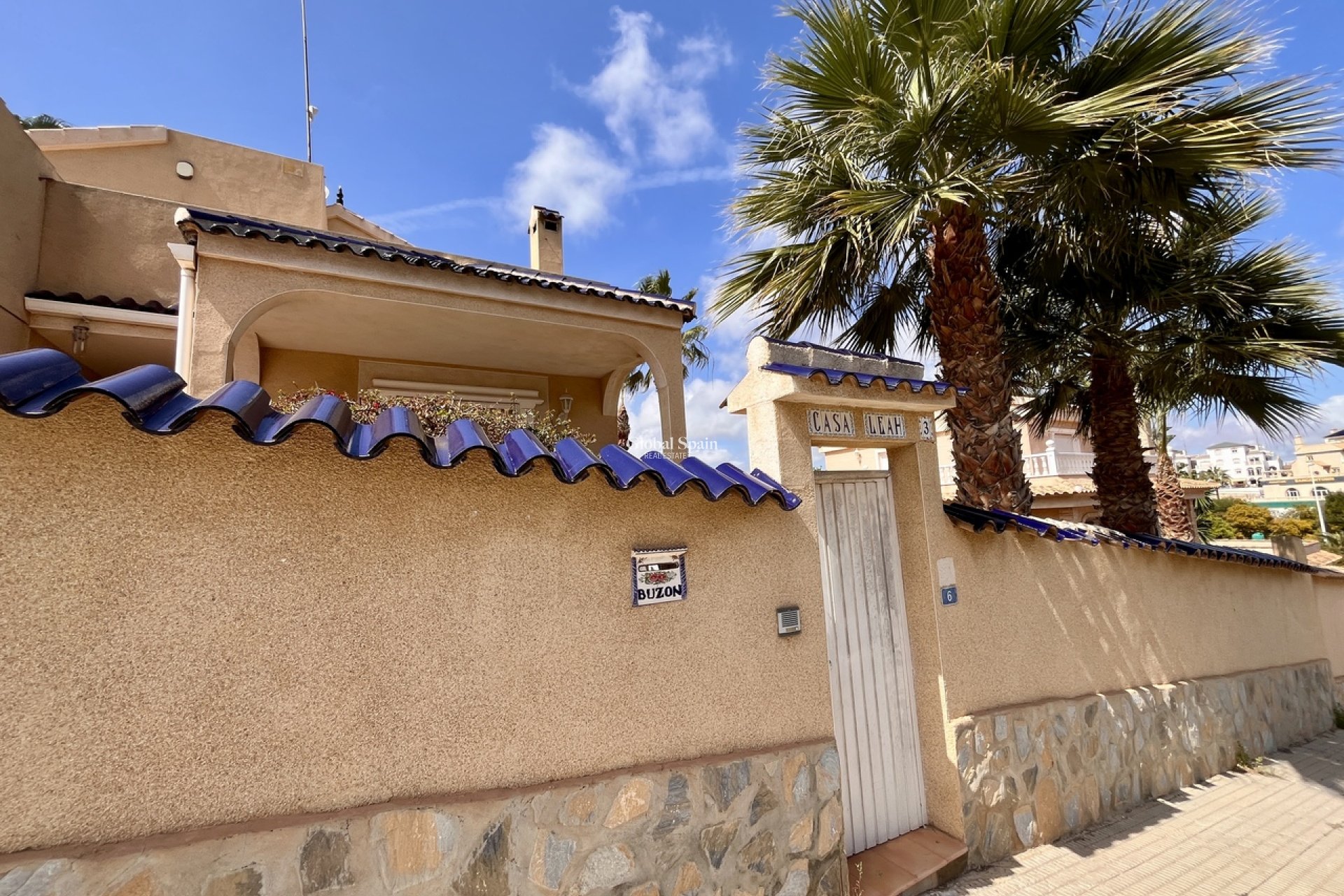 Revente - VILLA -
LA ZENIA - Costa Blanca