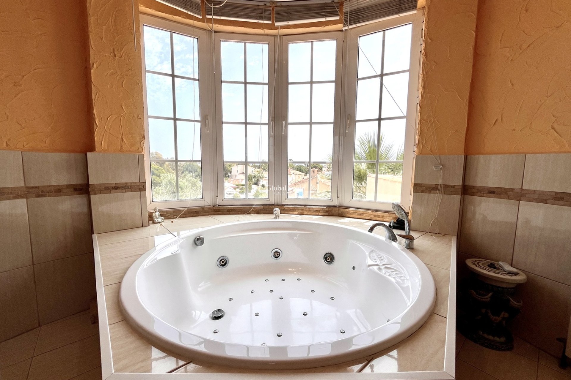 Revente - VILLA -
LA ZENIA - Costa Blanca