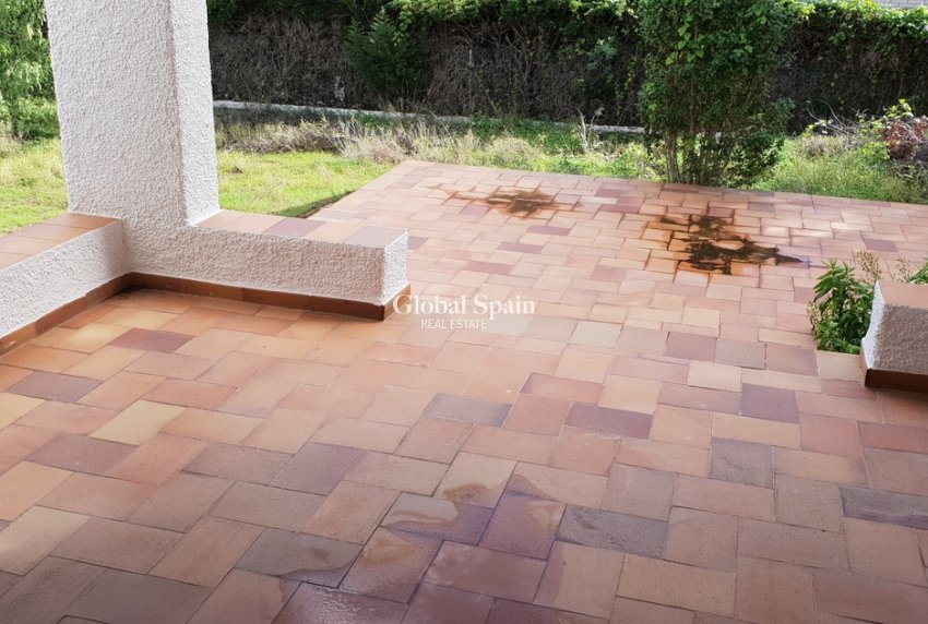 Revente - VILLA -
LA ZENIA - Costa Blanca